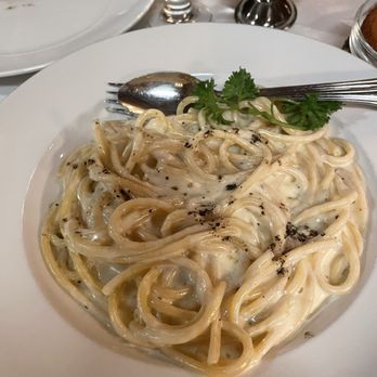 Michael's - Bucatini cacio w Pepe - Italian Near Me - Brooklyn, New York