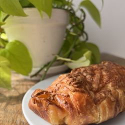 Stacks Espresso Bar - Ham and cheese croissant
