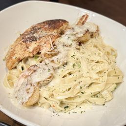 Queensland Chicken & Shrimp Pasta