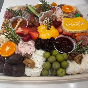 Yummy Tablas - Charcuterie board - Caterers Near Me