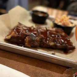 Enzo's BBQ & Alehouse