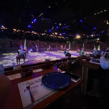 Dolly Parton's Stampede - Performing Arts Near Me - Pigeon Forge, Tennessee