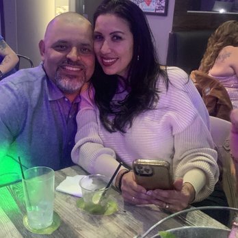 Flashbackz Lounge & Grill - Good friends - Lounges Near Me - Whittier, California