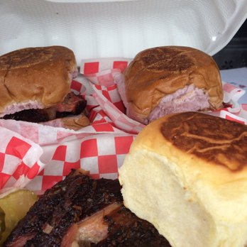 Sunset Texas Barbecue - Sliders with St Louis Style Ribs - Barbeque Near Me - Honolulu, Hawaii Sunset Texas Barbecue - Sliders with St Louis Style Ribs - Barbeque Near Me - Honolulu, Hawaii