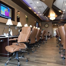 Really nice and clean salon! Really nice and clean salon!