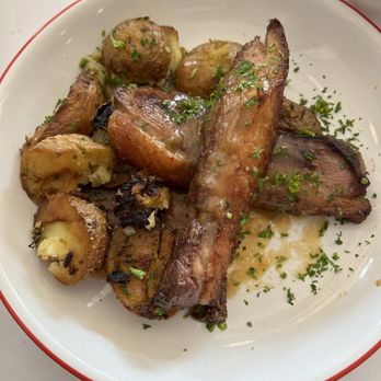Bouillon Pigalle - Duck Breast - French Near Me - Paris, 75 Bouillon Pigalle - Duck Breast - French Near Me - Paris, 75