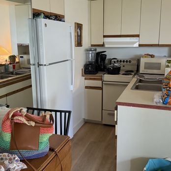 Lakeshore Resort TC - Kitchen - Resorts Near Me - Traverse City, Michigan