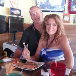 Bonefish Mac's Sports Grille - Friday lunch fun!