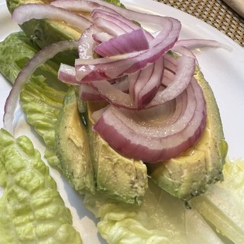 Mambos Cafe - Avocado Salad - Latin American Near Me - Glendale, California Mambos Cafe - Avocado Salad - Latin American Near Me - Glendale, California