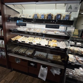 The Fresh Market - Sweet section - Grocery Near Me - Columbia, South Carolina The Fresh Market - Sweet section - Grocery Near Me - Columbia, South Carolina