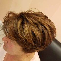 Bellissima Salon - New do....new hints of color