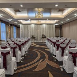 Melissa's Creation - Ceremony space at Sheraton Laguardia East