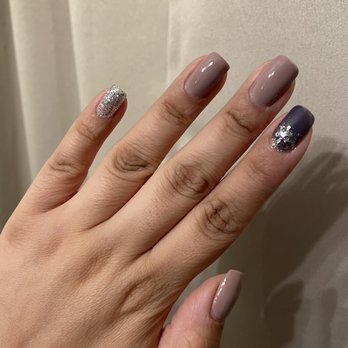 Queen Nails - This was the end result after i added some silver glitter to the blue nail. Looks nice. - Nail Salons Near Me - Berwyn, Illinois