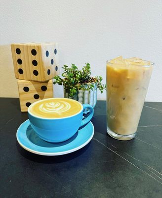 Shelli's Coffee + Social by null