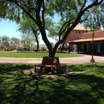 Outlets North Phoenix - Outlet Stores Near Me - Phoenix, Arizona