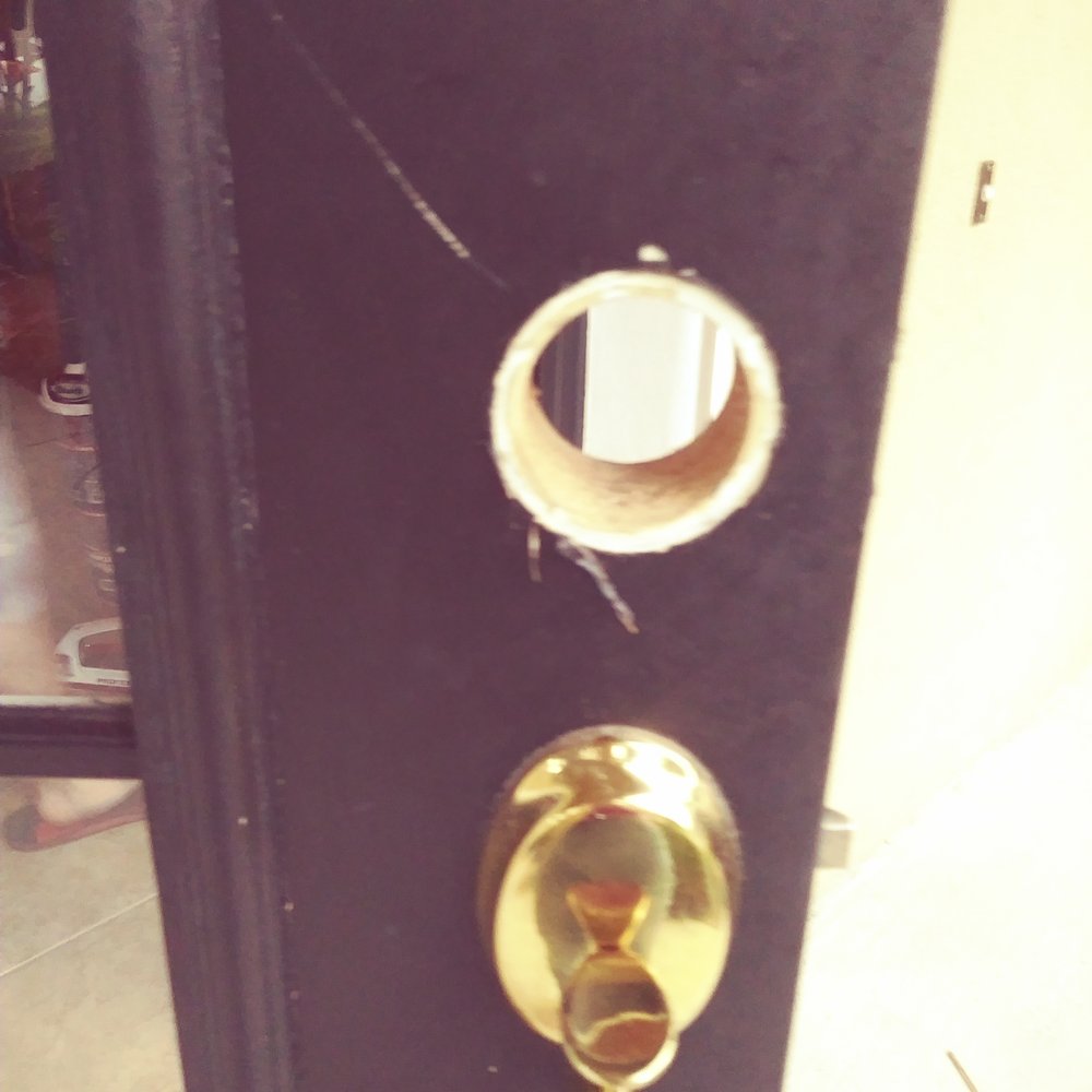 Auto Locksmith Specialists - We had to rechange the locks after 2 hours - Keys & Locksmiths Near Me
