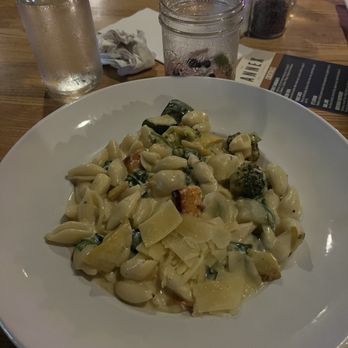 Side Street Cafe - Veggie Mac and cheese - American Near Me - Bar Harbor, Maine Side Street Cafe - Veggie Mac and cheese - American Near Me - Bar Harbor, Maine