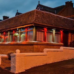 Maxwood Hotel