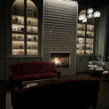 Ella Elli - Wine Bars Near Me - Chicago, Illinois