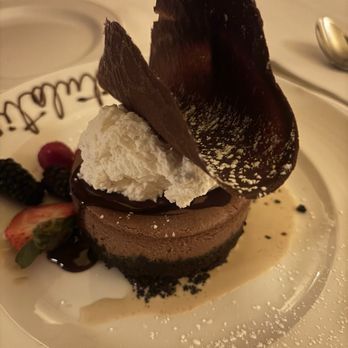Pappas Bros. Steakhouse - the dessert we received. - Steakhouses Near Me - Houston, Texas