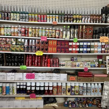 San Charbel - Perfumes, oils, aceites para la suerte, figure candles - Religious Items Near Me - Milwaukee, Wisconsin