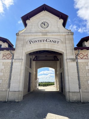 Château Pontet-Canet by null