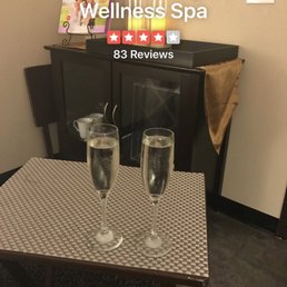 Couples massage champagne room, very nice and intimate for anyone with their special someone. Couples massage champagne room, very nice and intimate for anyone with their special someone.