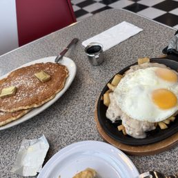 Country skillet and Short Stack Country skillet and Short Stack