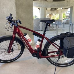 Trek Allant+ 8S US Large Rage Red e-Bike. Trek Allant+ 8S US Large Rage Red e-Bike.