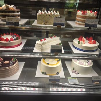 Paris Baguette - Bakeries Near Me - Glenview, Illinois
