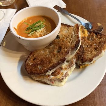 Urban Saloon - Grilled Cheese with bacon - Sports Bars Near Me - Philadelphia, Pennsylvania Urban Saloon - Grilled Cheese with bacon - Sports Bars Near Me - Philadelphia, Pennsylvania