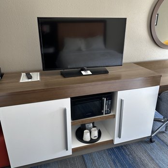 Hampton Inn Corbin - Tv in room - Hotels Near Me - Corbin, Kentucky