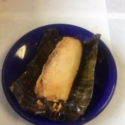 Chela's Restaurant - Salvadorian tamale
