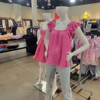Express Factory Outlet - Women's Clothing Near Me - Tempe, Arizona Express Factory Outlet - Women's Clothing Near Me - Tempe, Arizona