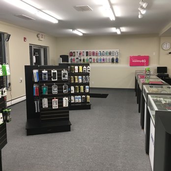 Aston Wireless - Mobile Phones Near Me - Boothwyn, Pennsylvania