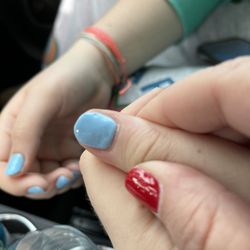 Signature Nails 