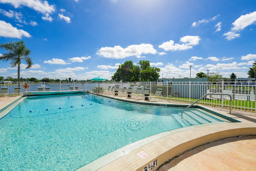 SWAN LAKE VILLAGE Updated September 2024 22 Photos 620 57th Ave W, Bradenton, Florida