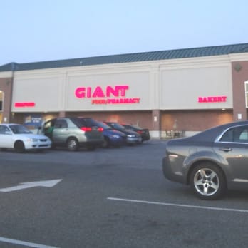 Giant Food Stores - cars in a parking lot - Delis Near Me - Aston, Pennsylvania Giant Food Stores - cars in a parking lot - Delis Near Me - Aston, Pennsylvania