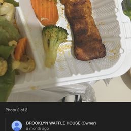 The owner lied an said I asked for salmon cooked well done ..PROCEEDED TO SEND A BURNT SLITHER .. the uber eats request was for grilled.