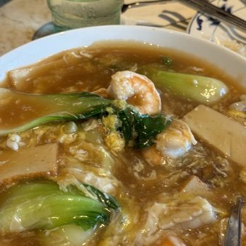 Malacca Cafe - Wat Dan Ho, the amount of sauce is the high light of this dish - authentic look! - Malaysian Near Me - Southlake, Texas Malacca Cafe - Wat Dan Ho, the amount of sauce is the high light of this dish - authentic look! - Malaysian Near Me - Southlake, Texas