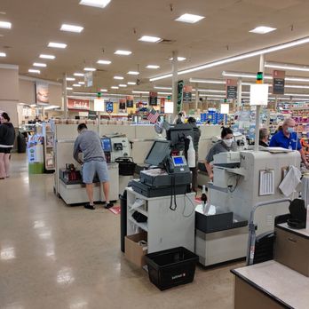 Safeway - Sad experience. I'm handicapped. I passed at least 15 employees not one greeting. Only 3 made eye contact. - Grocery Near Me - Lincoln City, Oregon Safeway - Sad experience. I'm handicapped. I passed at least 15 employees not one greeting. Only 3 made eye contact. - Grocery Near Me - Lincoln City, Oregon