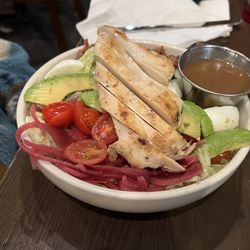 Montana Jack - Mixed Salad with Chicken