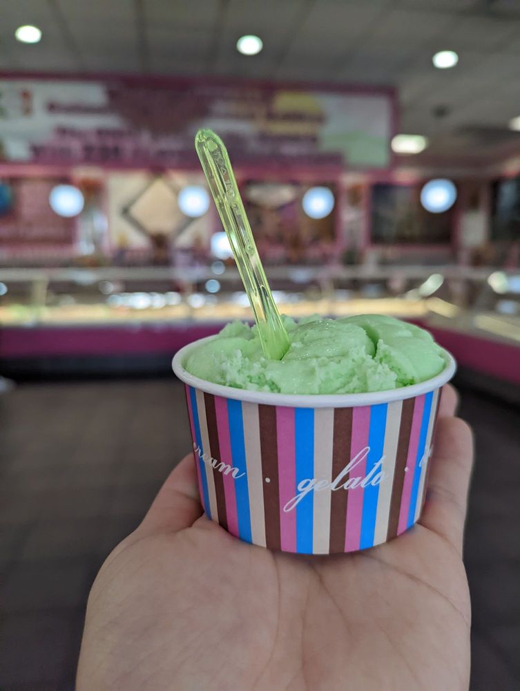 LA CASA GELATO Updated September 2024 625 Photos & 441 Reviews 1033 Venables Street