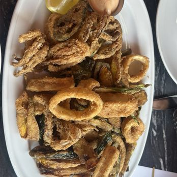 Stamp Bar & Grill - calamari with asparagus, zucchini and jalapeños - New American Near Me - San Carlos, California