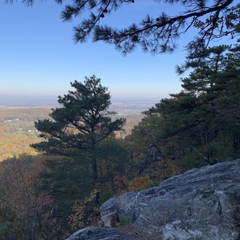 Bears Den - Hostels Near Me - Bluemont, Virginia Bears Den - Hostels Near Me - Bluemont, Virginia