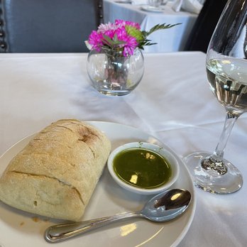 Cyra's - Simple Goodness - Hot bread with basil oil - New American Near Me - Dalton, Georgia Cyra's - Simple Goodness - Hot bread with basil oil - New American Near Me - Dalton, Georgia