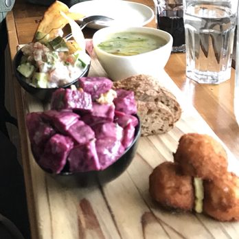 Tasca Tasca - Wine Bars Near Me - Sonoma, California