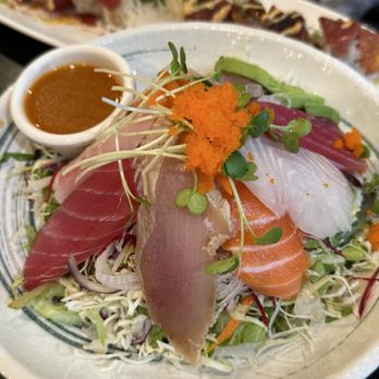 Giant Ramen & Sushi - Sashimi Salad - Ramen Near Me - Buena Park, California