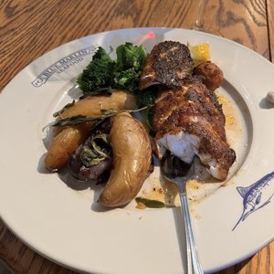 BLUE MARLIN - 323 Photos & 454 Reviews - 121 Bridge St, Bradenton Beach