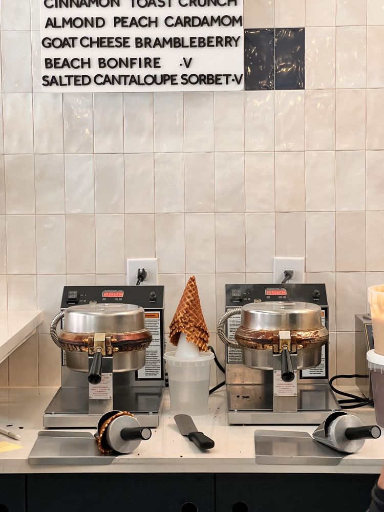 BIG SPOON CREAMERY Updated July 2024 27 Photos & 11 Reviews 201